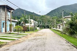 Terreno em Condomínio à Venda em Ubatuba-SP, Bairro Lagoinha  375m² de Área